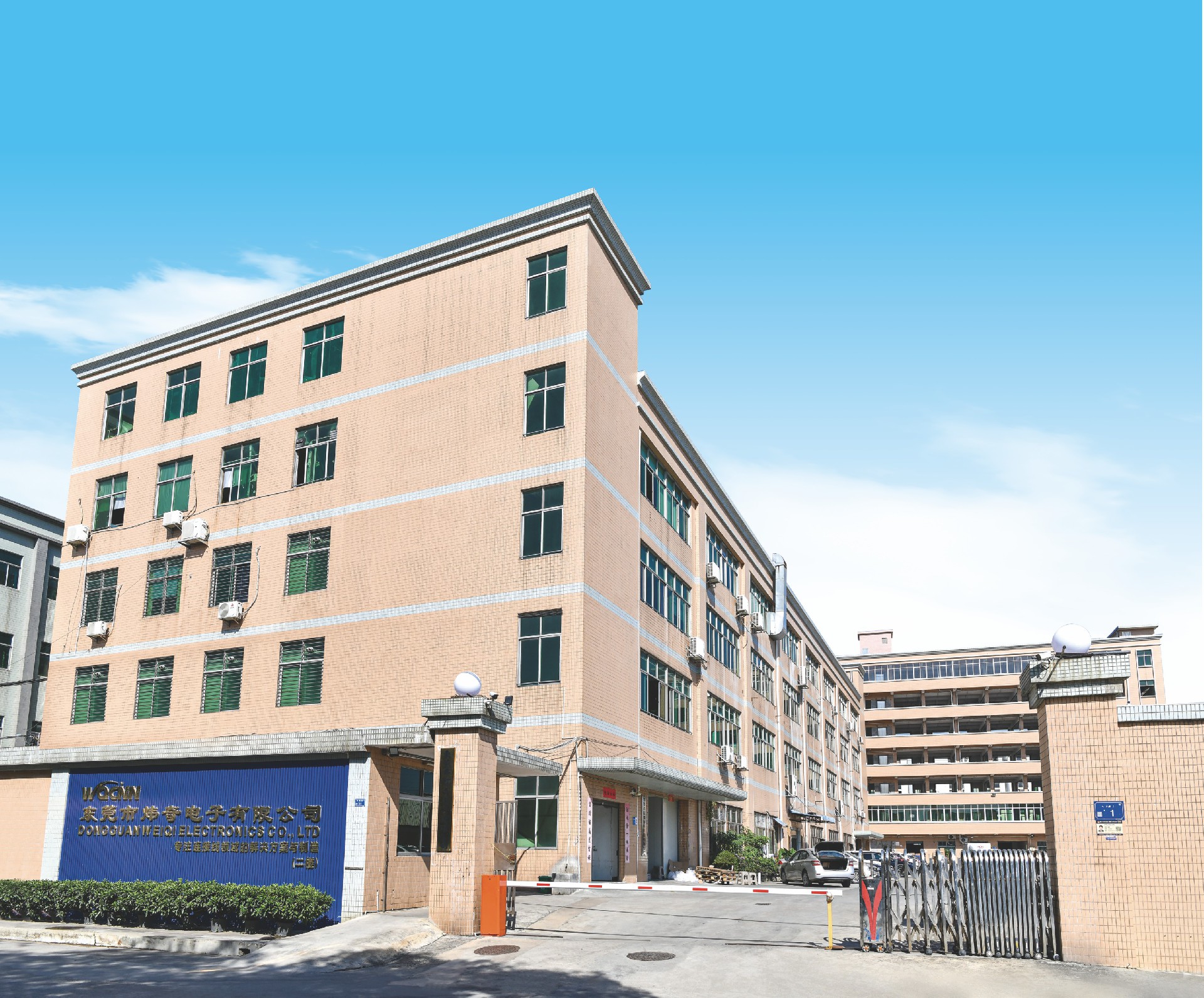 厂房大门